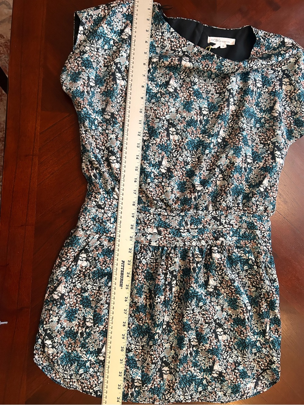BCBGeneration Floral Cap-Sleeve Mini Dress in Teal & Tan size 10 - Picture 4 of 9